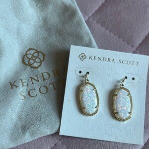 ✨Kendra Scott Gold and Iridescent Mother Pearl Earrings